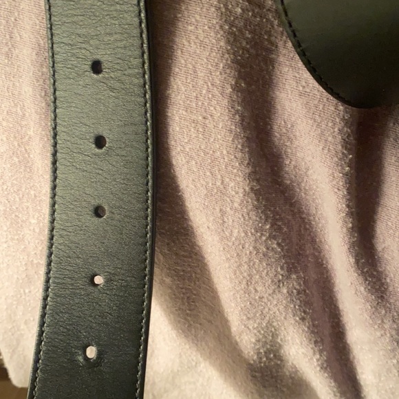 Pearl Gucci buckle belt size 80/32. PRICE IS FIRM - Picture 7 of 7